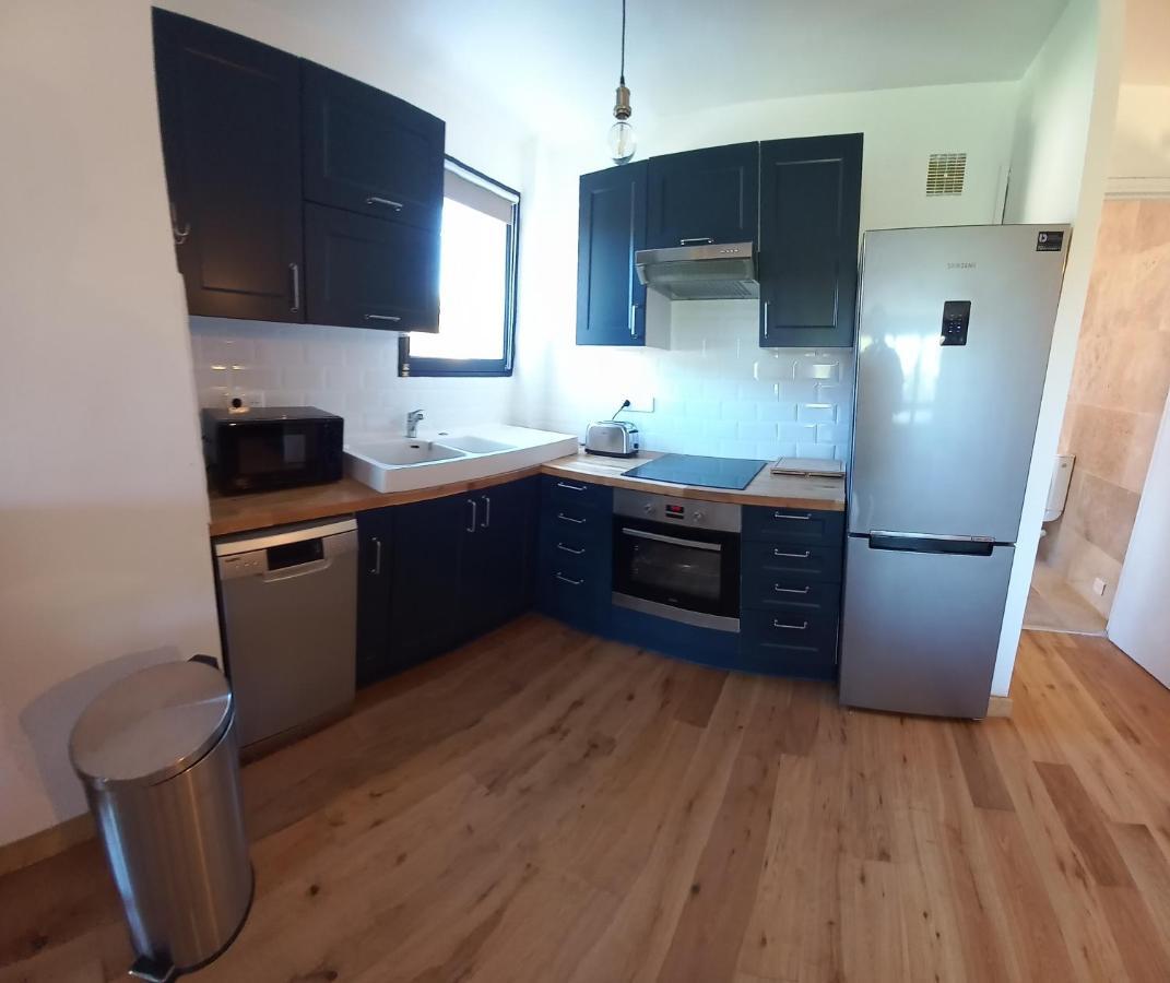 Loft Climatise "La Pinede", 50 M2, Tres Calme, 5 Mn A Pied Des Plages, Lit King Size Ла-Сейн-сюр-Мер Экстерьер фото